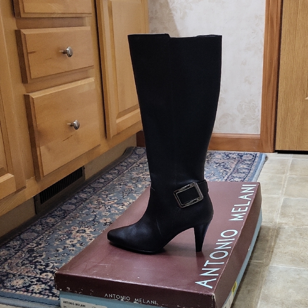 ANTONIO MELANI Elegant Black Heeled Boots